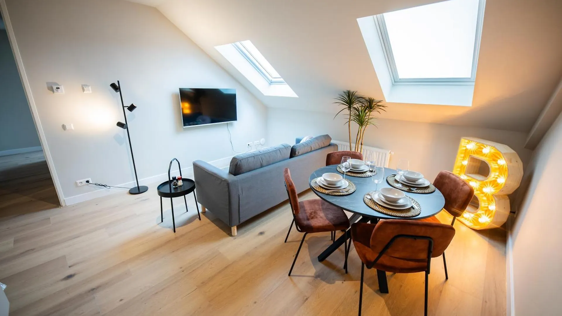 2E 3E Pijnackerstraat Apartment Rotterdam