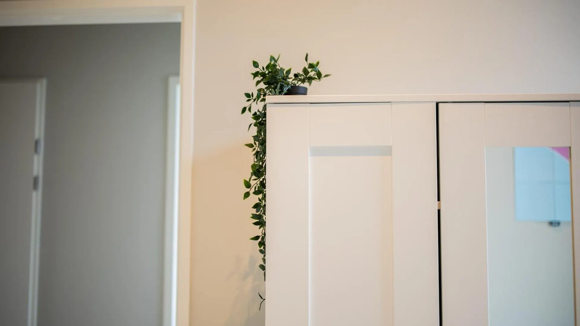 2E 3E Pijnackerstraat Apartment Rotterdam Netherlands