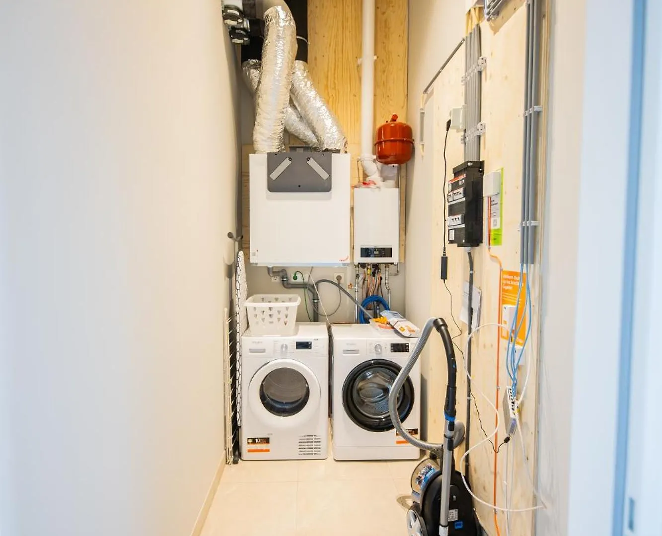 2E 3E Pijnackerstraat Apartment Rotterdam