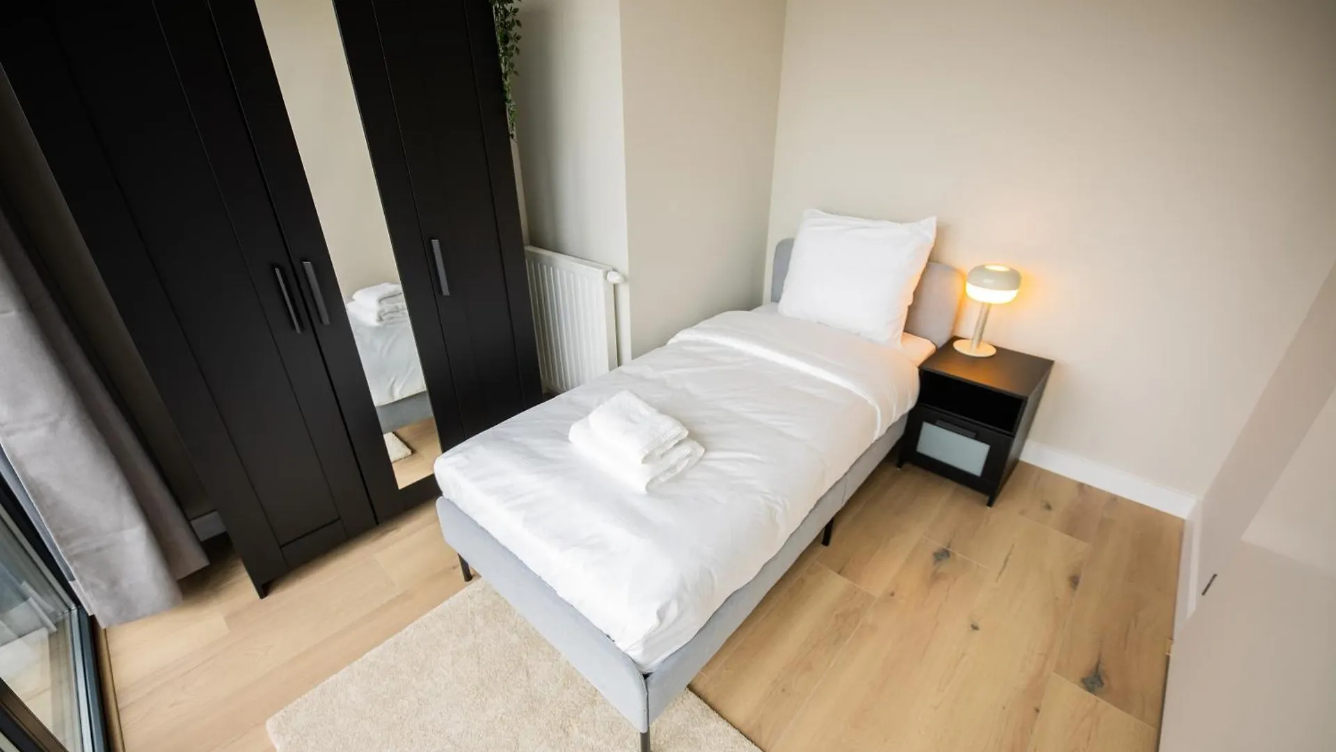 2E 3E Pijnackerstraat Apartment Rotterdam